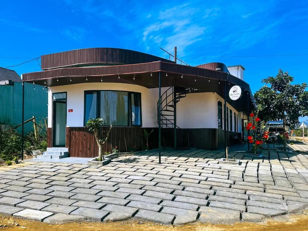 Homestay Nha Cua Gao Kon Tum Eksteriør billede